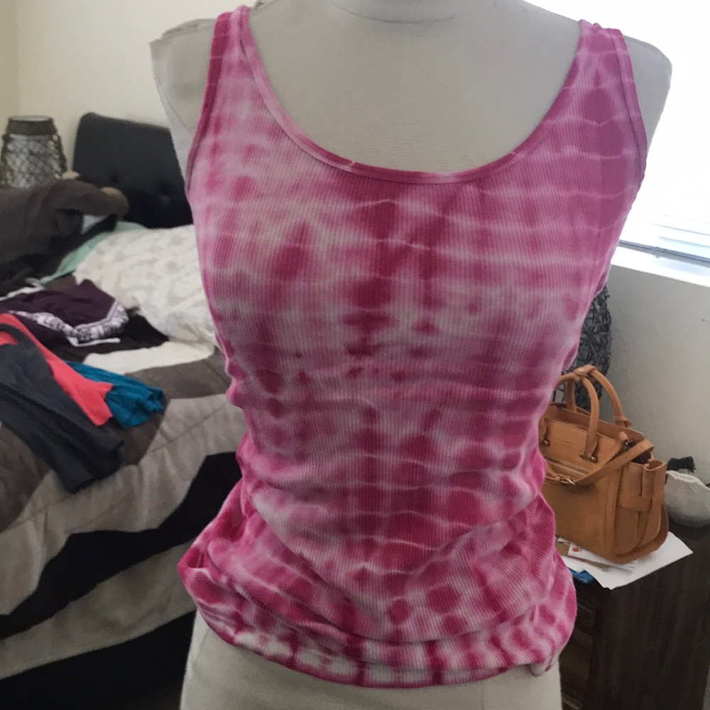 Tank tops - Picture 5 of 5